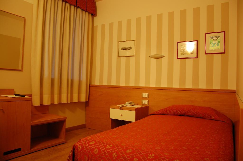 Hotel Belie San Martino di Lupari Δωμάτιο φωτογραφία